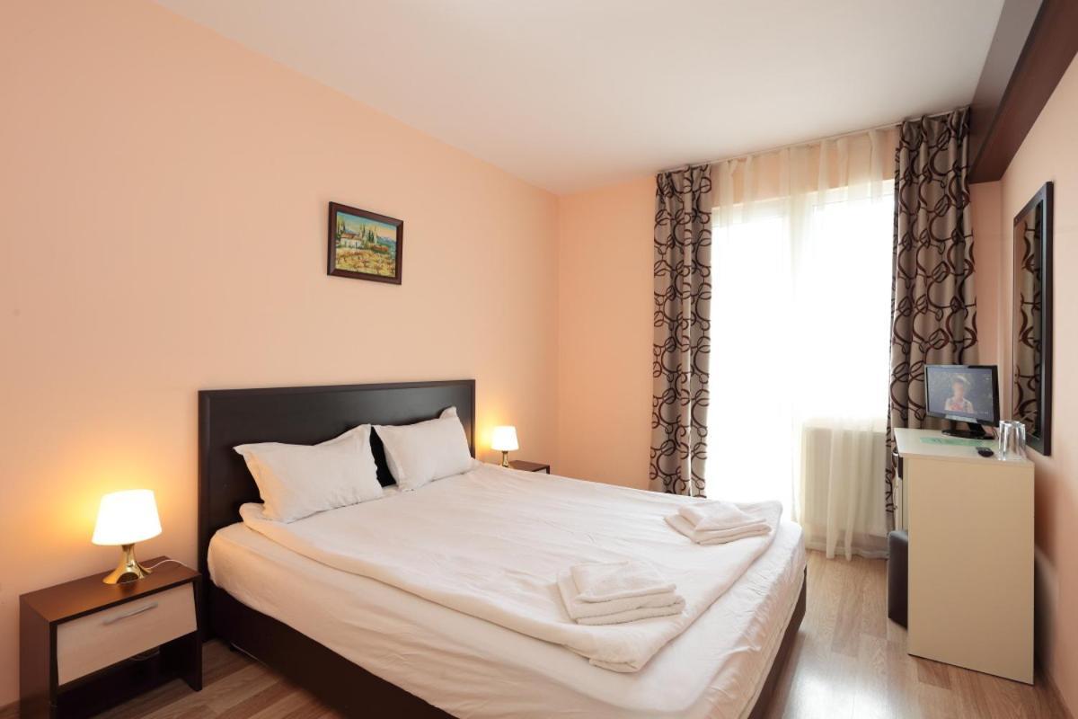 פניצ'ישטה Hotel Panorama מראה חיצוני תמונה