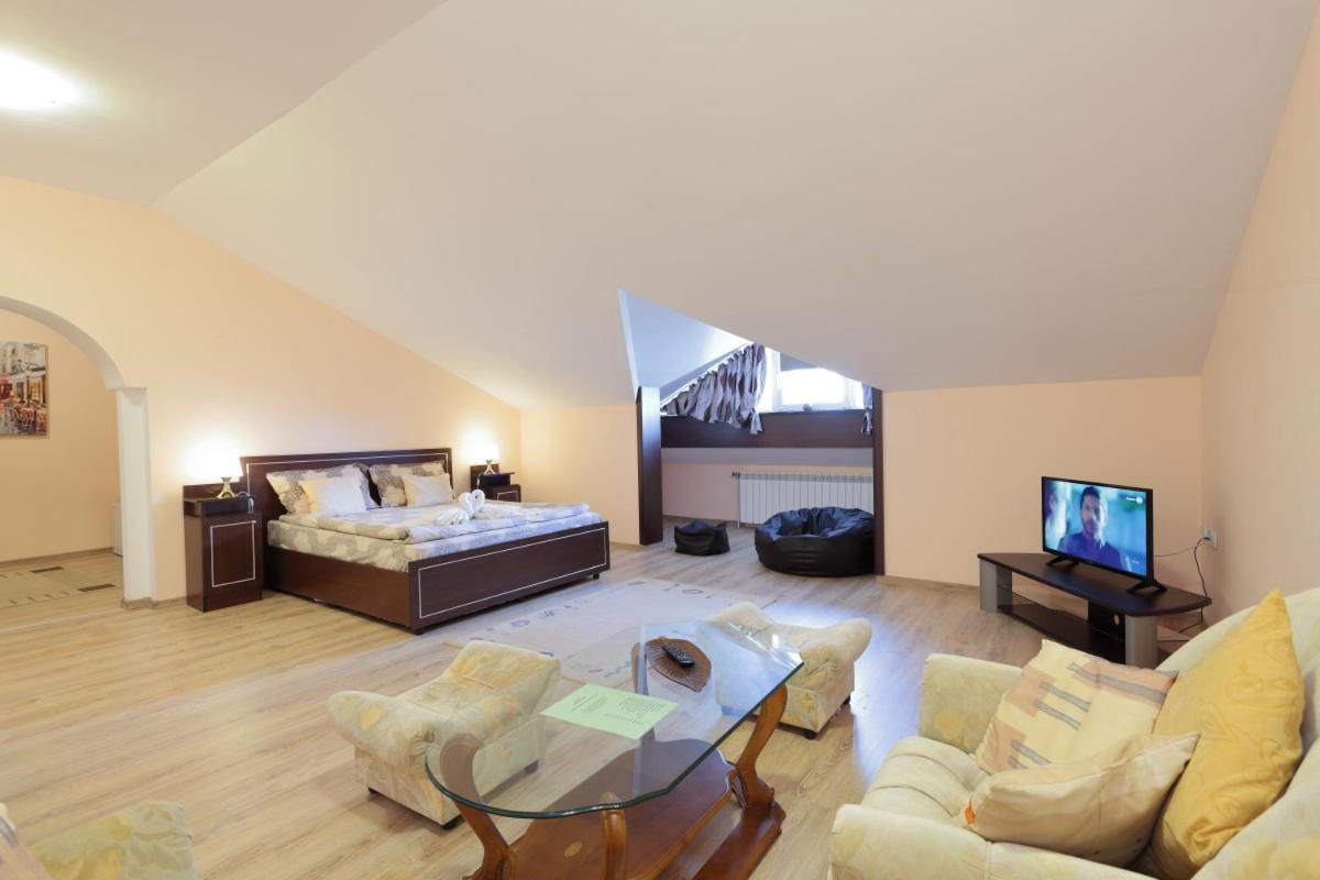 פניצ'ישטה Hotel Panorama מראה חיצוני תמונה
