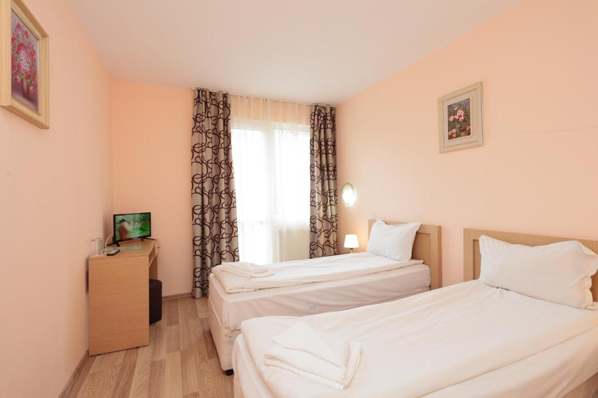 פניצ'ישטה Hotel Panorama מראה חיצוני תמונה