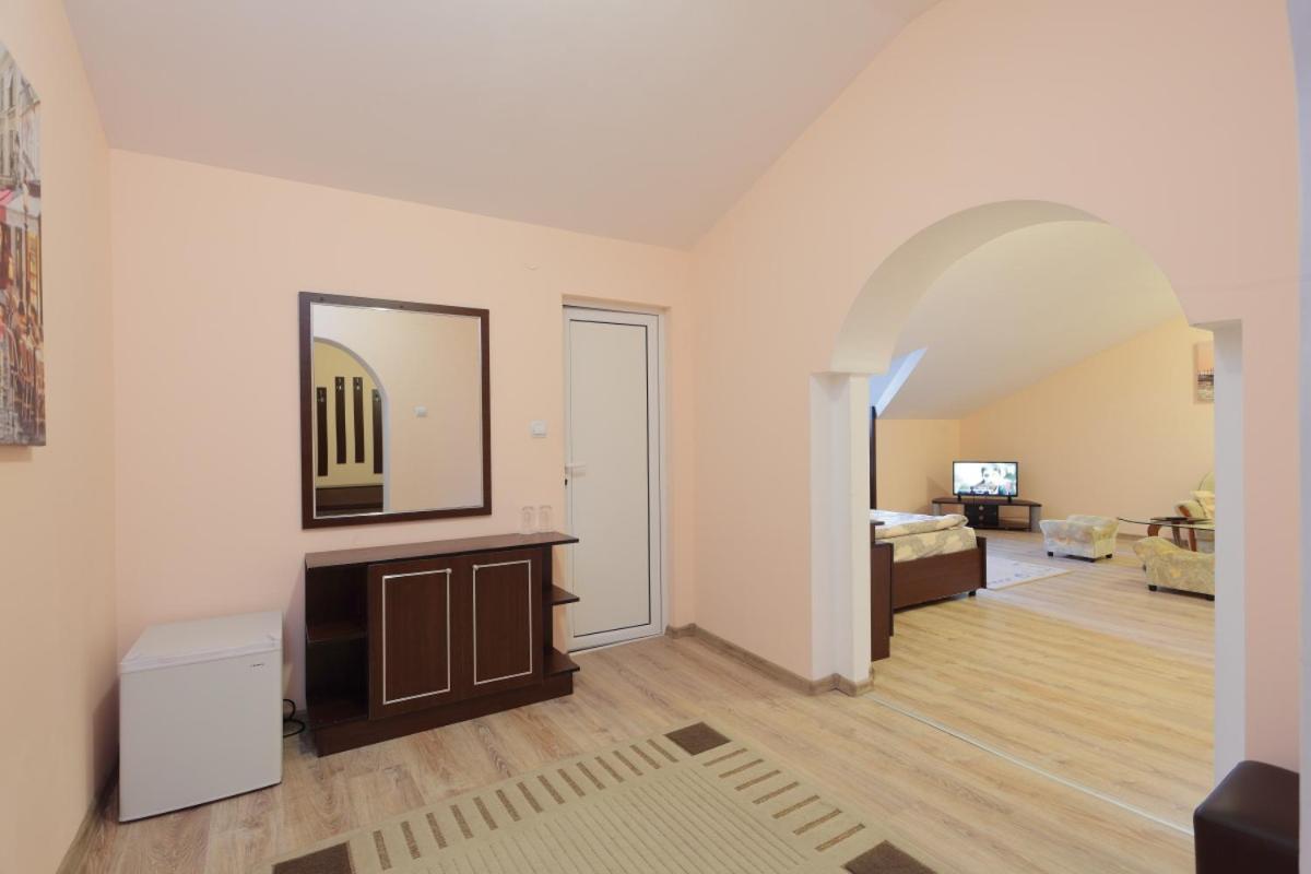 פניצ'ישטה Hotel Panorama מראה חיצוני תמונה
