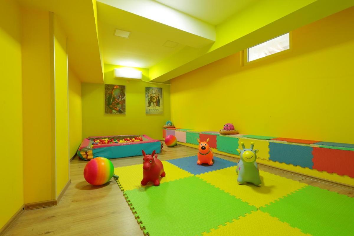 פניצ'ישטה Hotel Panorama מראה חיצוני תמונה
